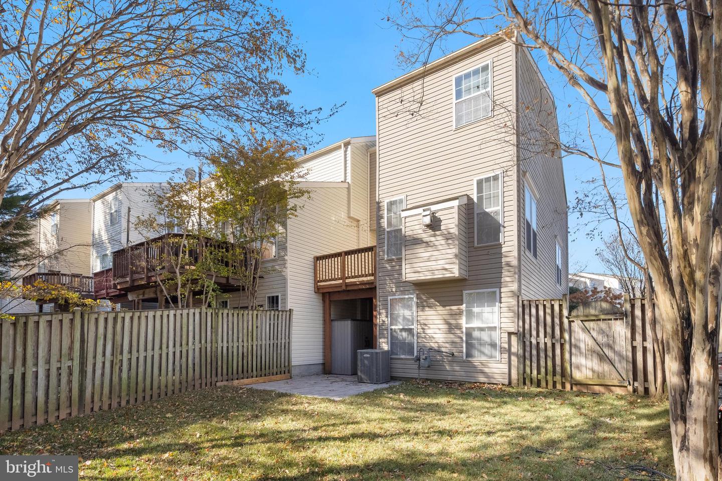 134 SHIRLEY SQ SE, LEESBURG, Virginia 20175, 3 Bedrooms Bedrooms, ,3 BathroomsBathrooms,Residential,For sale,134 SHIRLEY SQ SE,VALO2110484 MLS # VALO2110484