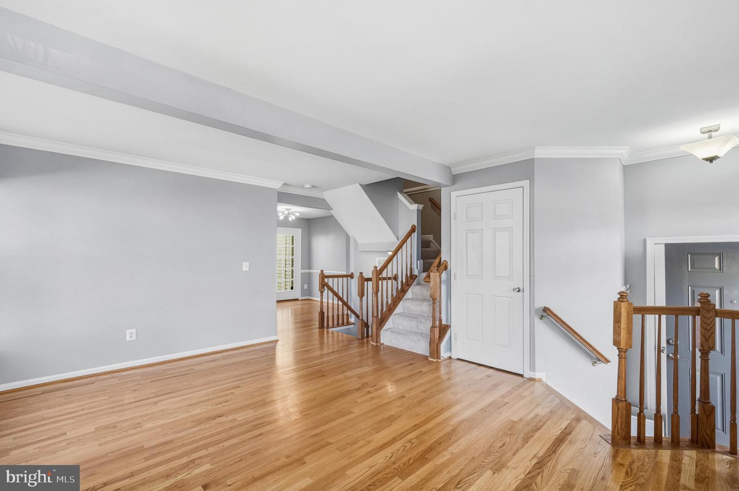 134 SHIRLEY SQ SE, LEESBURG, Virginia 20175, 3 Bedrooms Bedrooms, ,3 BathroomsBathrooms,Residential,For sale,134 SHIRLEY SQ SE,VALO2110484 MLS # VALO2110484