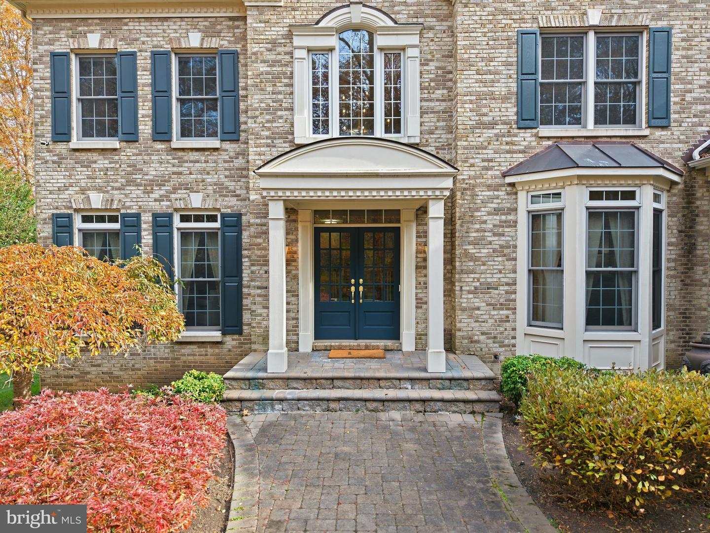 9712 THORN BUSH DR, FAIRFAX STATION, Virginia 22039, 5 Bedrooms Bedrooms, ,4 BathroomsBathrooms,Residential,For sale,9712 THORN BUSH DR,VAFX2277632 MLS # VAFX2277632