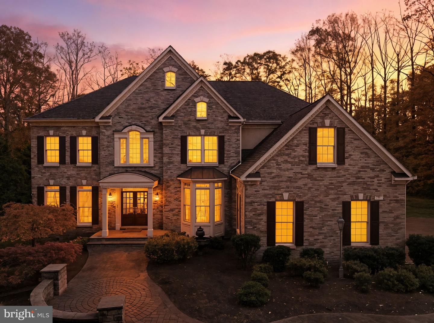 9712 THORN BUSH DR, FAIRFAX STATION, Virginia 22039, 5 Bedrooms Bedrooms, ,4 BathroomsBathrooms,Residential,For sale,9712 THORN BUSH DR,VAFX2277632 MLS # VAFX2277632