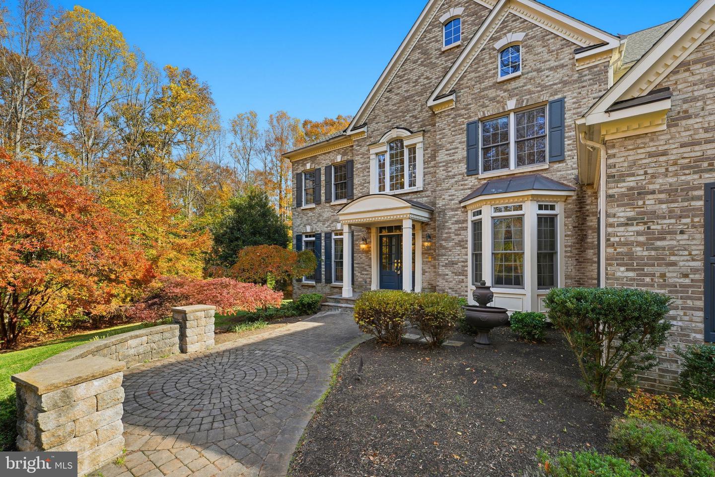 9712 THORN BUSH DR, FAIRFAX STATION, Virginia 22039, 5 Bedrooms Bedrooms, ,4 BathroomsBathrooms,Residential,For sale,9712 THORN BUSH DR,VAFX2277632 MLS # VAFX2277632