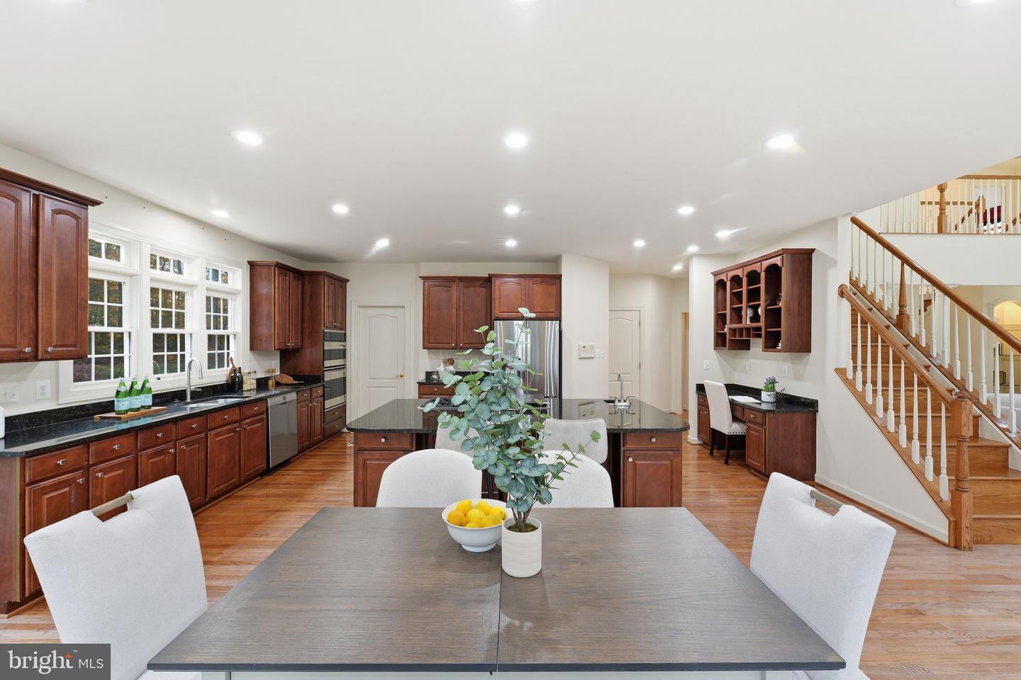 9712 THORN BUSH DR, FAIRFAX STATION, Virginia 22039, 5 Bedrooms Bedrooms, ,4 BathroomsBathrooms,Residential,For sale,9712 THORN BUSH DR,VAFX2277632 MLS # VAFX2277632