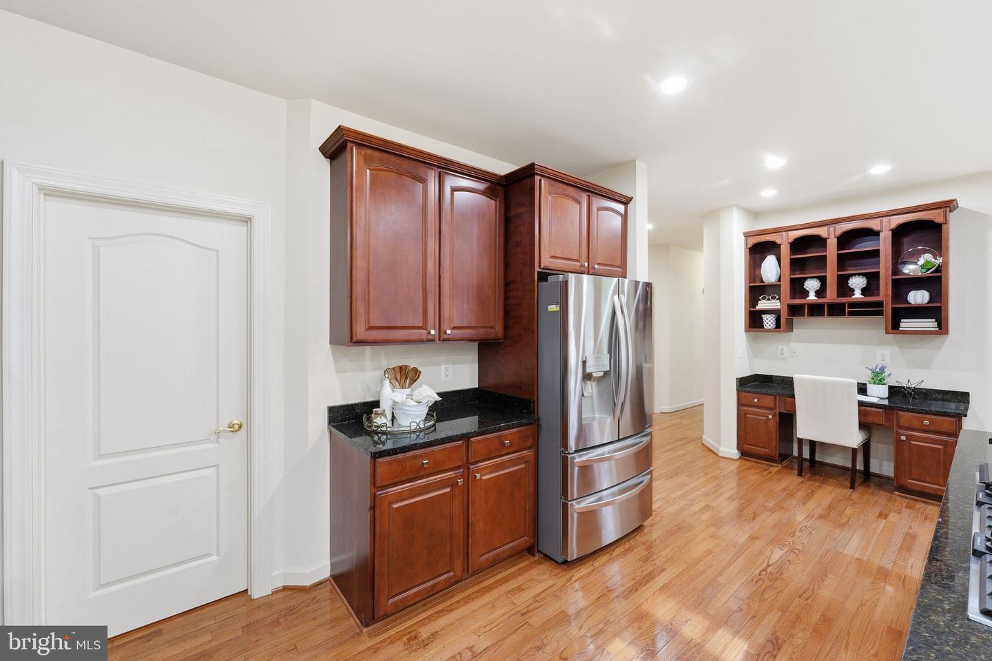 9712 THORN BUSH DR, FAIRFAX STATION, Virginia 22039, 5 Bedrooms Bedrooms, ,4 BathroomsBathrooms,Residential,For sale,9712 THORN BUSH DR,VAFX2277632 MLS # VAFX2277632