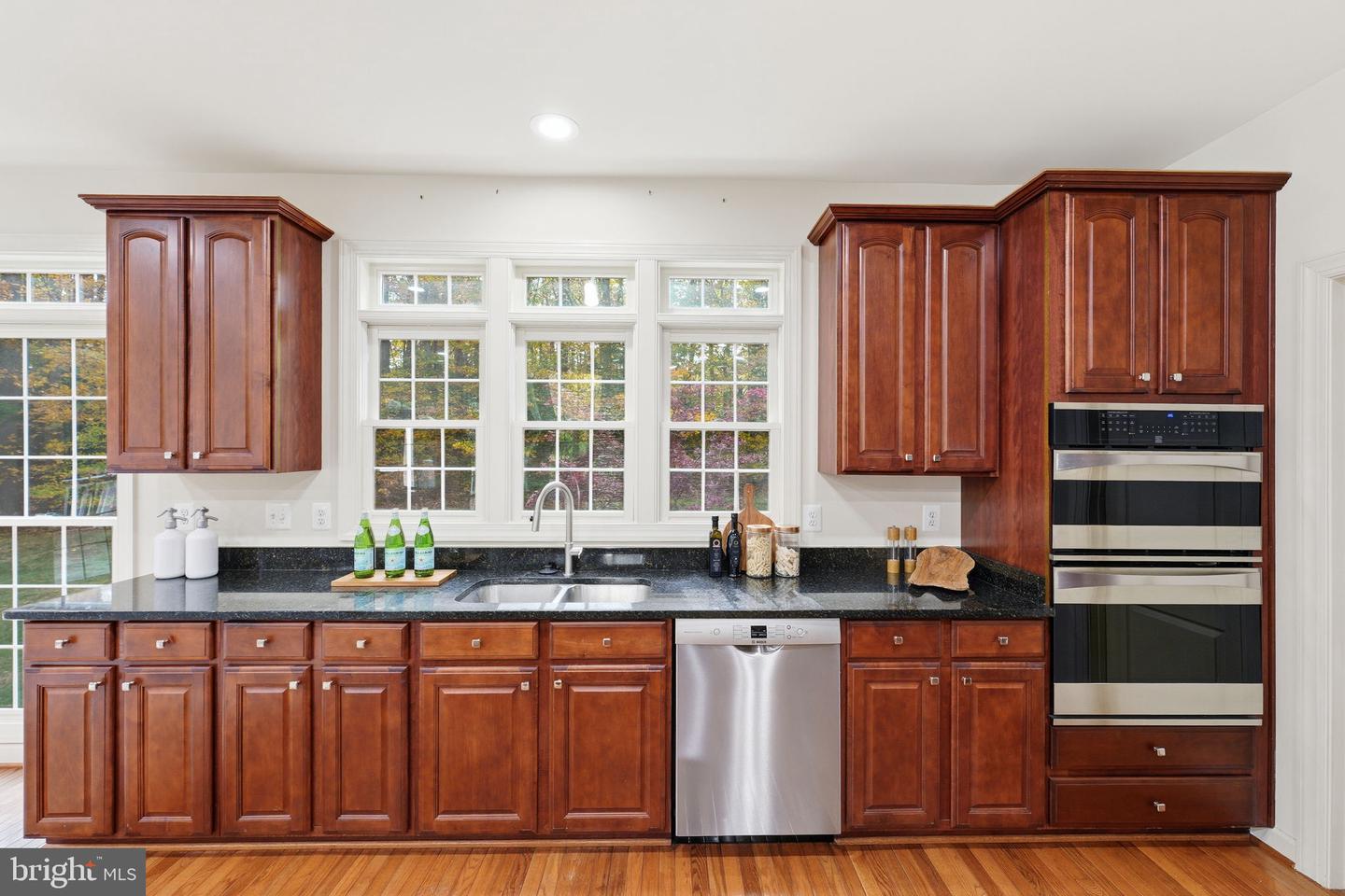 9712 THORN BUSH DR, FAIRFAX STATION, Virginia 22039, 5 Bedrooms Bedrooms, ,4 BathroomsBathrooms,Residential,For sale,9712 THORN BUSH DR,VAFX2277632 MLS # VAFX2277632