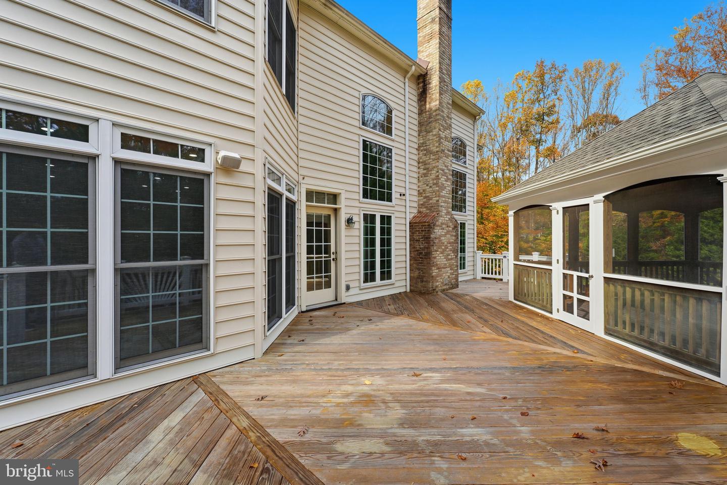 9712 THORN BUSH DR, FAIRFAX STATION, Virginia 22039, 5 Bedrooms Bedrooms, ,4 BathroomsBathrooms,Residential,For sale,9712 THORN BUSH DR,VAFX2277632 MLS # VAFX2277632