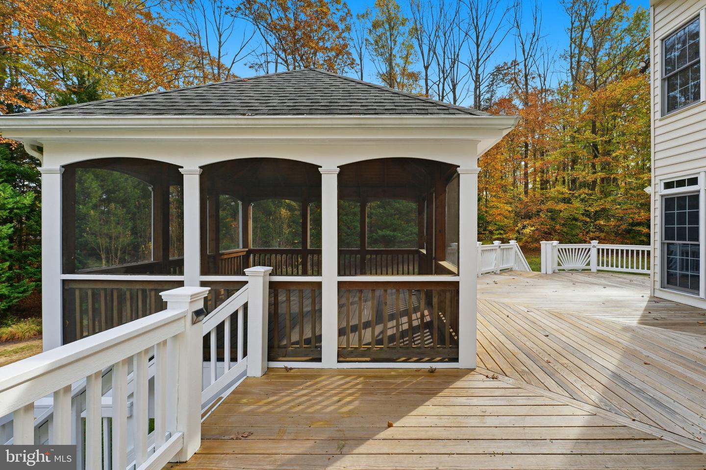 9712 THORN BUSH DR, FAIRFAX STATION, Virginia 22039, 5 Bedrooms Bedrooms, ,4 BathroomsBathrooms,Residential,For sale,9712 THORN BUSH DR,VAFX2277632 MLS # VAFX2277632