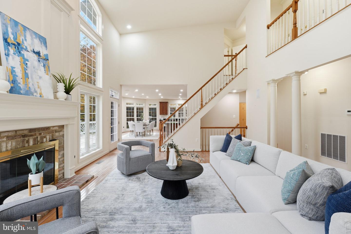 9712 THORN BUSH DR, FAIRFAX STATION, Virginia 22039, 5 Bedrooms Bedrooms, ,4 BathroomsBathrooms,Residential,For sale,9712 THORN BUSH DR,VAFX2277632 MLS # VAFX2277632