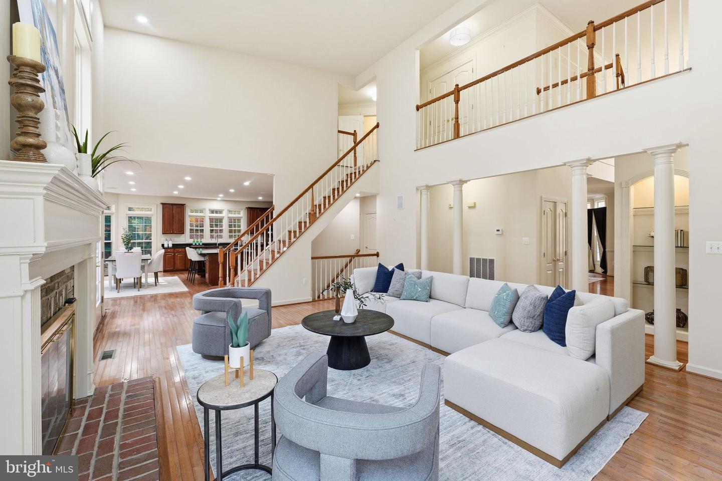 9712 THORN BUSH DR, FAIRFAX STATION, Virginia 22039, 5 Bedrooms Bedrooms, ,4 BathroomsBathrooms,Residential,For sale,9712 THORN BUSH DR,VAFX2277632 MLS # VAFX2277632