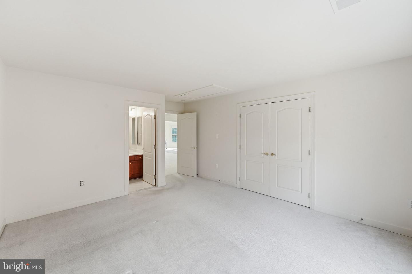 9712 THORN BUSH DR, FAIRFAX STATION, Virginia 22039, 5 Bedrooms Bedrooms, ,4 BathroomsBathrooms,Residential,For sale,9712 THORN BUSH DR,VAFX2277632 MLS # VAFX2277632