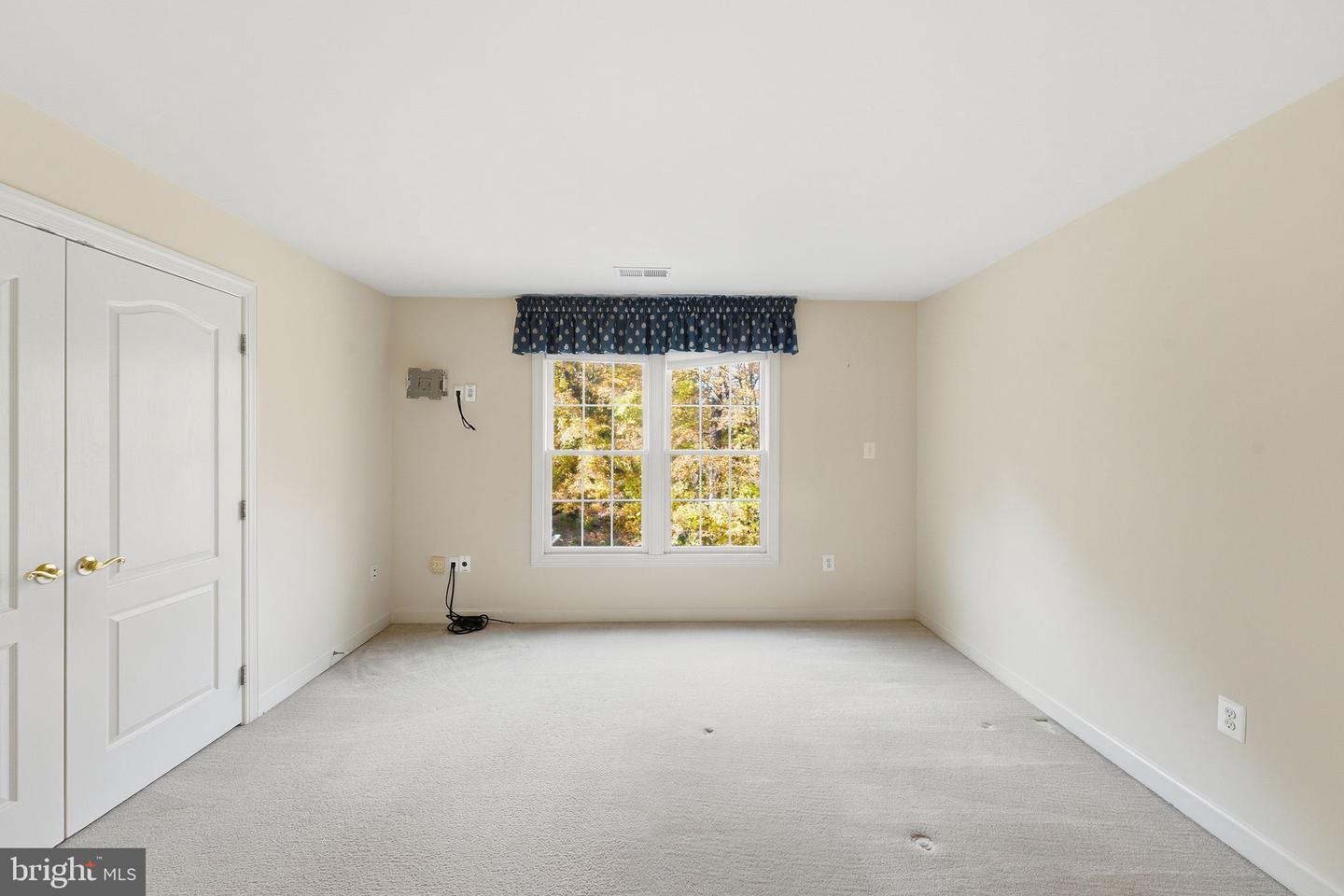 9712 THORN BUSH DR, FAIRFAX STATION, Virginia 22039, 5 Bedrooms Bedrooms, ,4 BathroomsBathrooms,Residential,For sale,9712 THORN BUSH DR,VAFX2277632 MLS # VAFX2277632