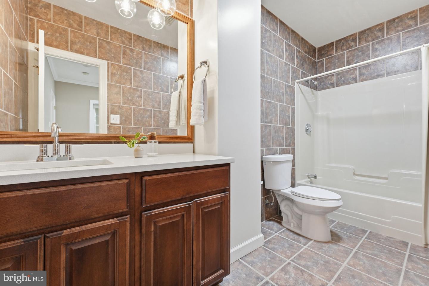 9712 THORN BUSH DR, FAIRFAX STATION, Virginia 22039, 5 Bedrooms Bedrooms, ,4 BathroomsBathrooms,Residential,For sale,9712 THORN BUSH DR,VAFX2277632 MLS # VAFX2277632