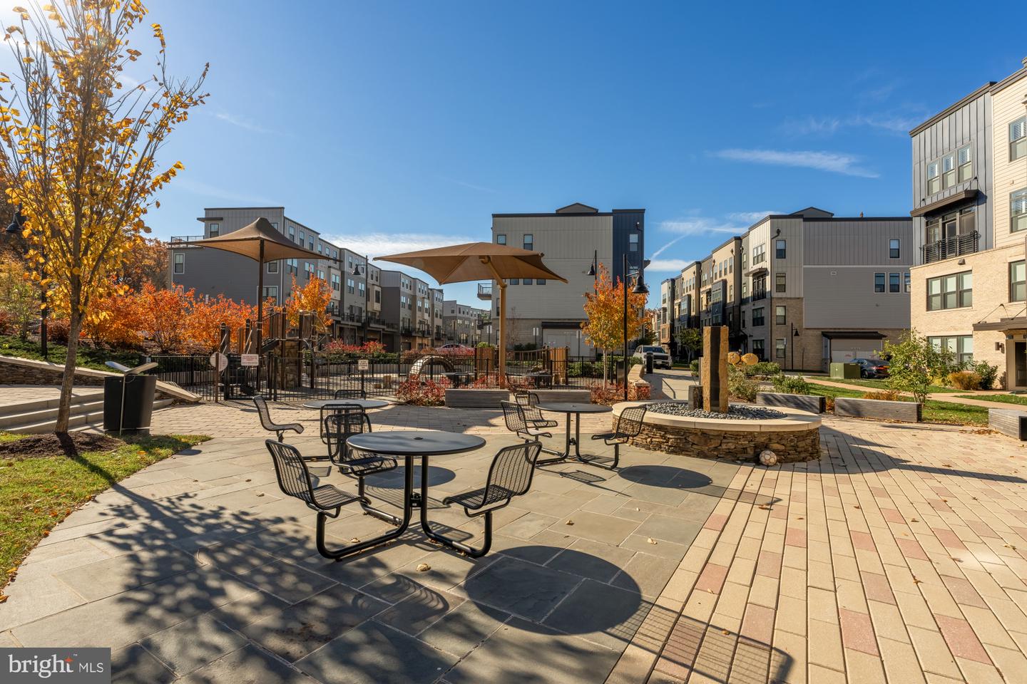 1704 BANDIT LOOP, RESTON, Virginia 20190, 3 Bedrooms Bedrooms, ,2 BathroomsBathrooms,Residential,For sale,1704 BANDIT LOOP,VAFX2277774 MLS # VAFX2277774