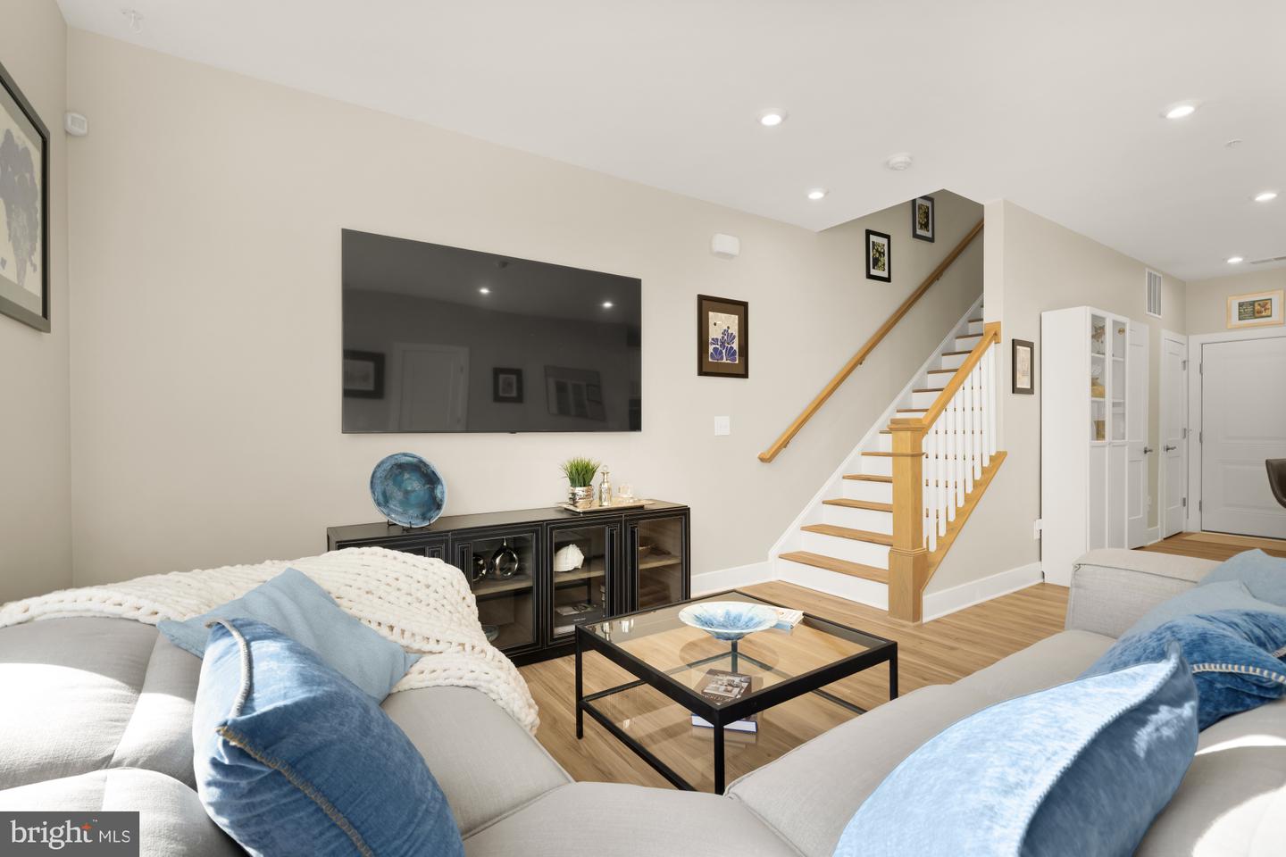 1704 BANDIT LOOP, RESTON, Virginia 20190, 3 Bedrooms Bedrooms, ,2 BathroomsBathrooms,Residential,For sale,1704 BANDIT LOOP,VAFX2277774 MLS # VAFX2277774