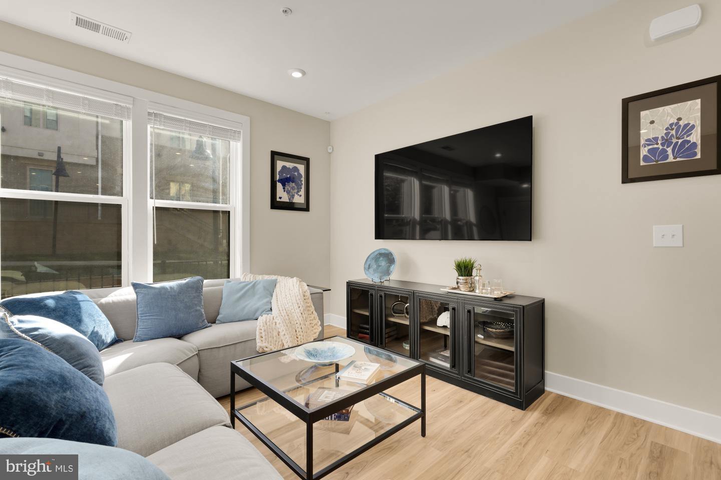 1704 BANDIT LOOP, RESTON, Virginia 20190, 3 Bedrooms Bedrooms, ,2 BathroomsBathrooms,Residential,For sale,1704 BANDIT LOOP,VAFX2277774 MLS # VAFX2277774