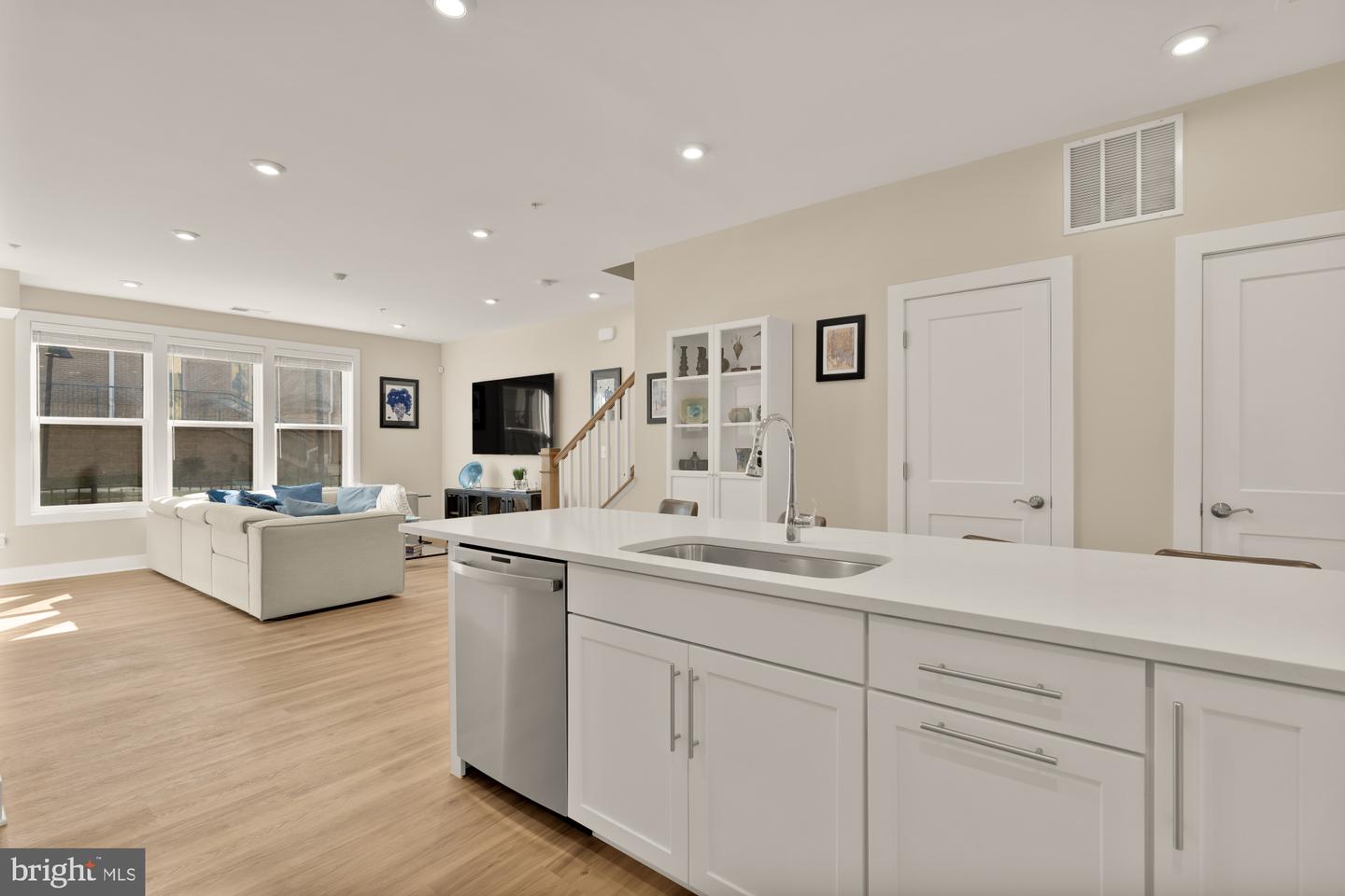 1704 BANDIT LOOP, RESTON, Virginia 20190, 3 Bedrooms Bedrooms, ,2 BathroomsBathrooms,Residential,For sale,1704 BANDIT LOOP,VAFX2277774 MLS # VAFX2277774