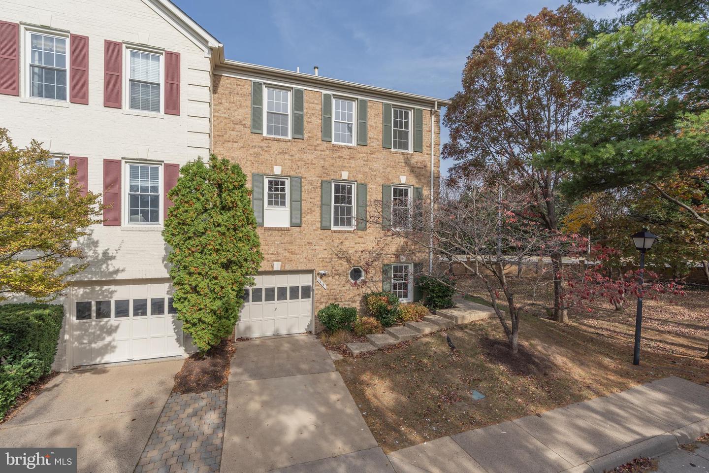8010 MERRY OAKS LN, VIENNA, Virginia 22182, 3 Bedrooms Bedrooms, ,2 BathroomsBathrooms,Residential,For sale,8010 MERRY OAKS LN,VAFX2277796 MLS # VAFX2277796