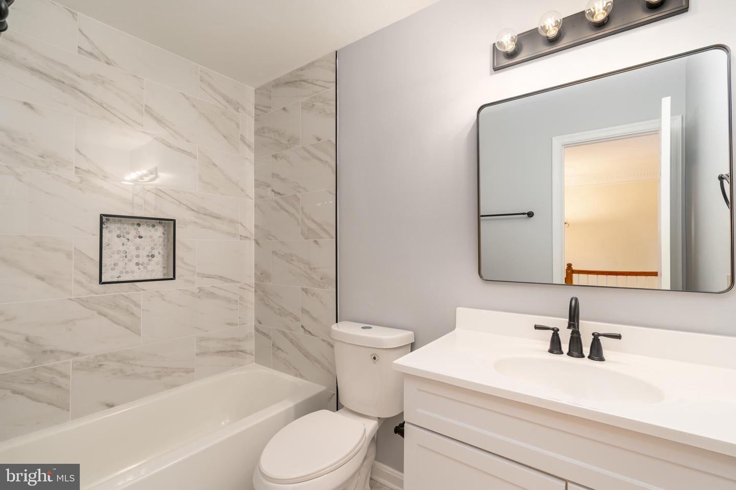 8010 MERRY OAKS LN, VIENNA, Virginia 22182, 3 Bedrooms Bedrooms, ,2 BathroomsBathrooms,Residential,For sale,8010 MERRY OAKS LN,VAFX2277796 MLS # VAFX2277796