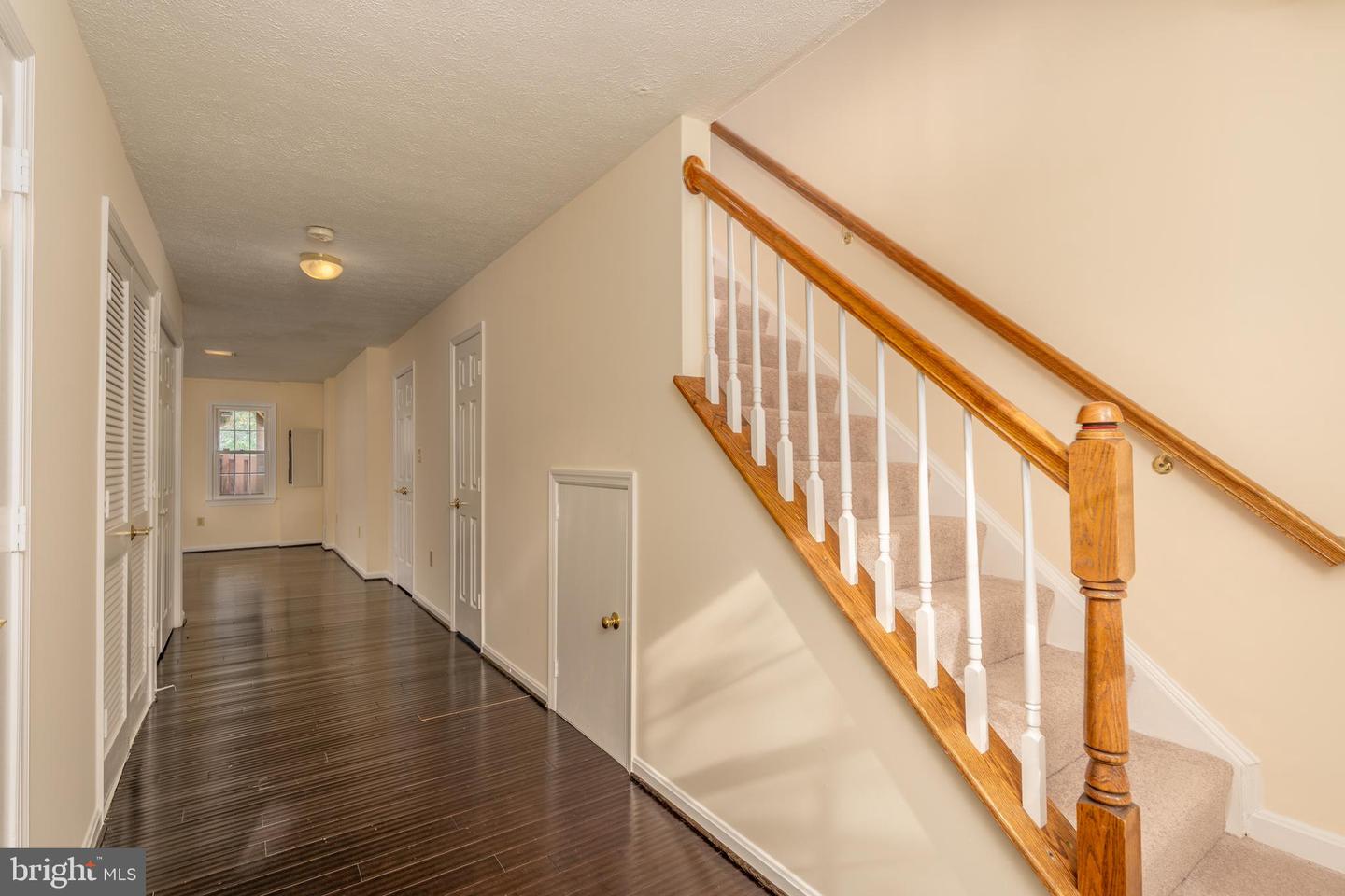 8010 MERRY OAKS LN, VIENNA, Virginia 22182, 3 Bedrooms Bedrooms, ,2 BathroomsBathrooms,Residential,For sale,8010 MERRY OAKS LN,VAFX2277796 MLS # VAFX2277796