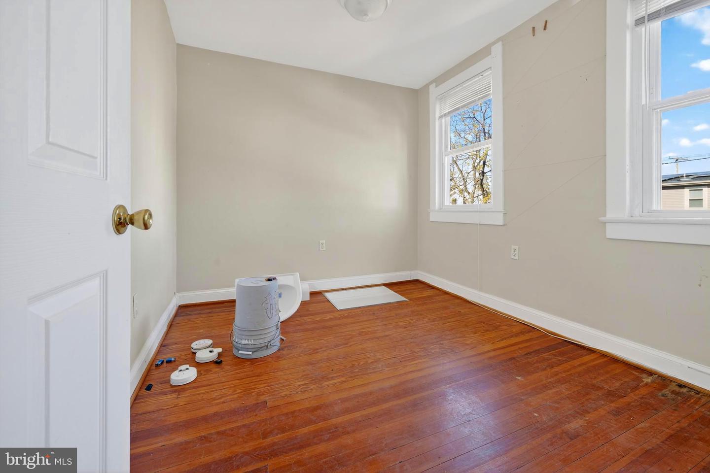 1211 DELAFIELD PL NW, WASHINGTON, District Of Columbia 20011, 4 Bedrooms Bedrooms, ,2 BathroomsBathrooms,Residential,For sale,1211 DELAFIELD PL NW,DCDC2230470 MLS # DCDC2230470 1211 DELAFIELD PL NW, WASHINGTON, District Of Columbia 20011, 4 Bedrooms Bedrooms, ,2 BathroomsBathrooms,Residential,For sale,1211 DELAFIELD PL NW,DCDC2230470 MLS # DCDC2230470