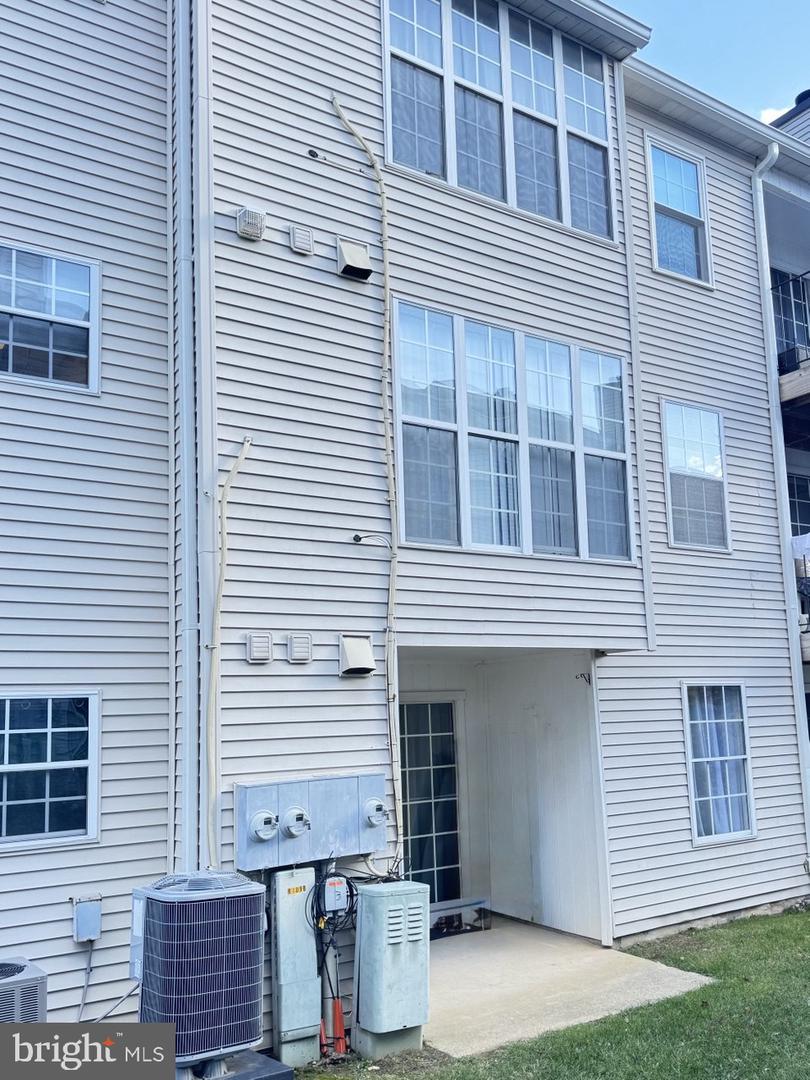 109 FORT EVANS RD SE #B, LEESBURG, Virginia 20175, 1 Bedroom Bedrooms, ,1 BathroomBathrooms,Residential,For sale,109 FORT EVANS RD SE #B,VALO2110660 MLS # VALO2110660