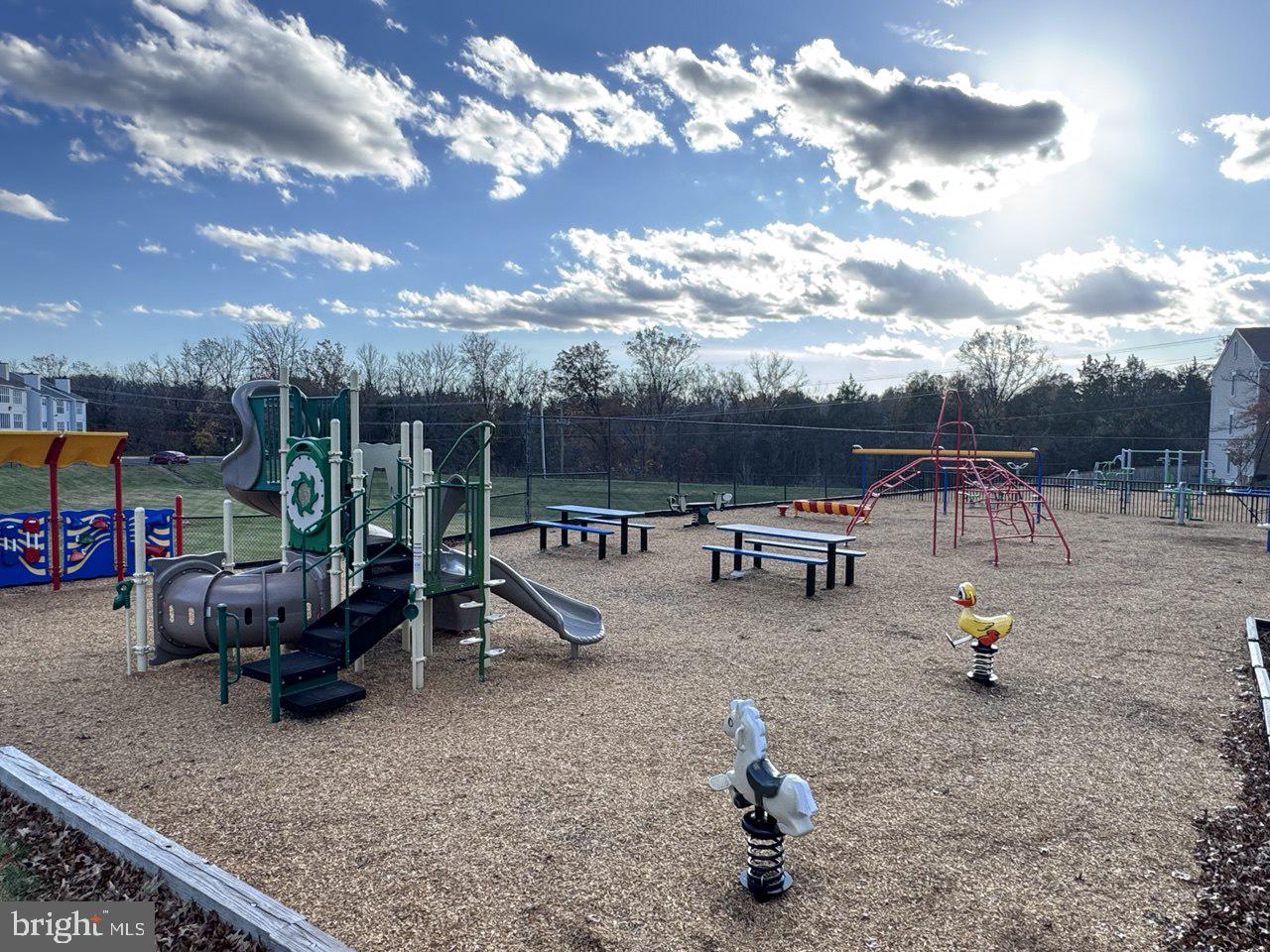 109 FORT EVANS RD SE #B, LEESBURG, Virginia 20175, 1 Bedroom Bedrooms, ,1 BathroomBathrooms,Residential,For sale,109 FORT EVANS RD SE #B,VALO2110660 MLS # VALO2110660