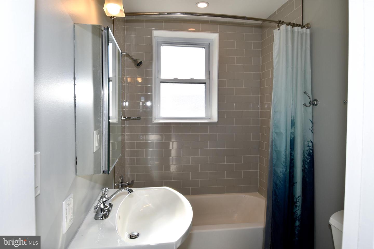 730 ROXBORO PL NW, WASHINGTON, District Of Columbia 20011, 3 Bedrooms Bedrooms, 6 Rooms Rooms,3 BathroomsBathrooms,Residential,For sale,730 ROXBORO PL NW,DCDC2230888 MLS # DCDC2230888