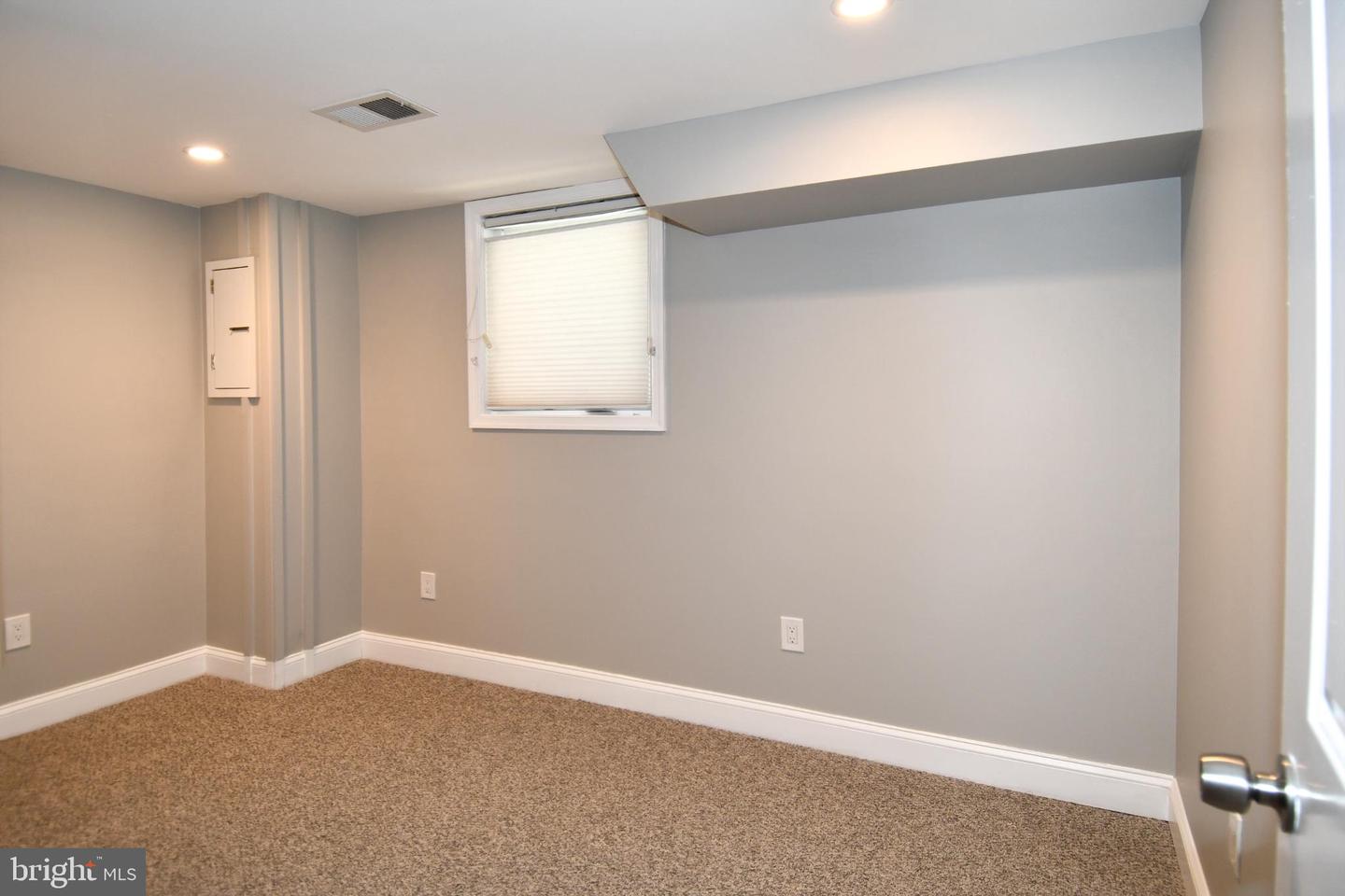 730 ROXBORO PL NW, WASHINGTON, District Of Columbia 20011, 3 Bedrooms Bedrooms, 6 Rooms Rooms,3 BathroomsBathrooms,Residential,For sale,730 ROXBORO PL NW,DCDC2230888 MLS # DCDC2230888