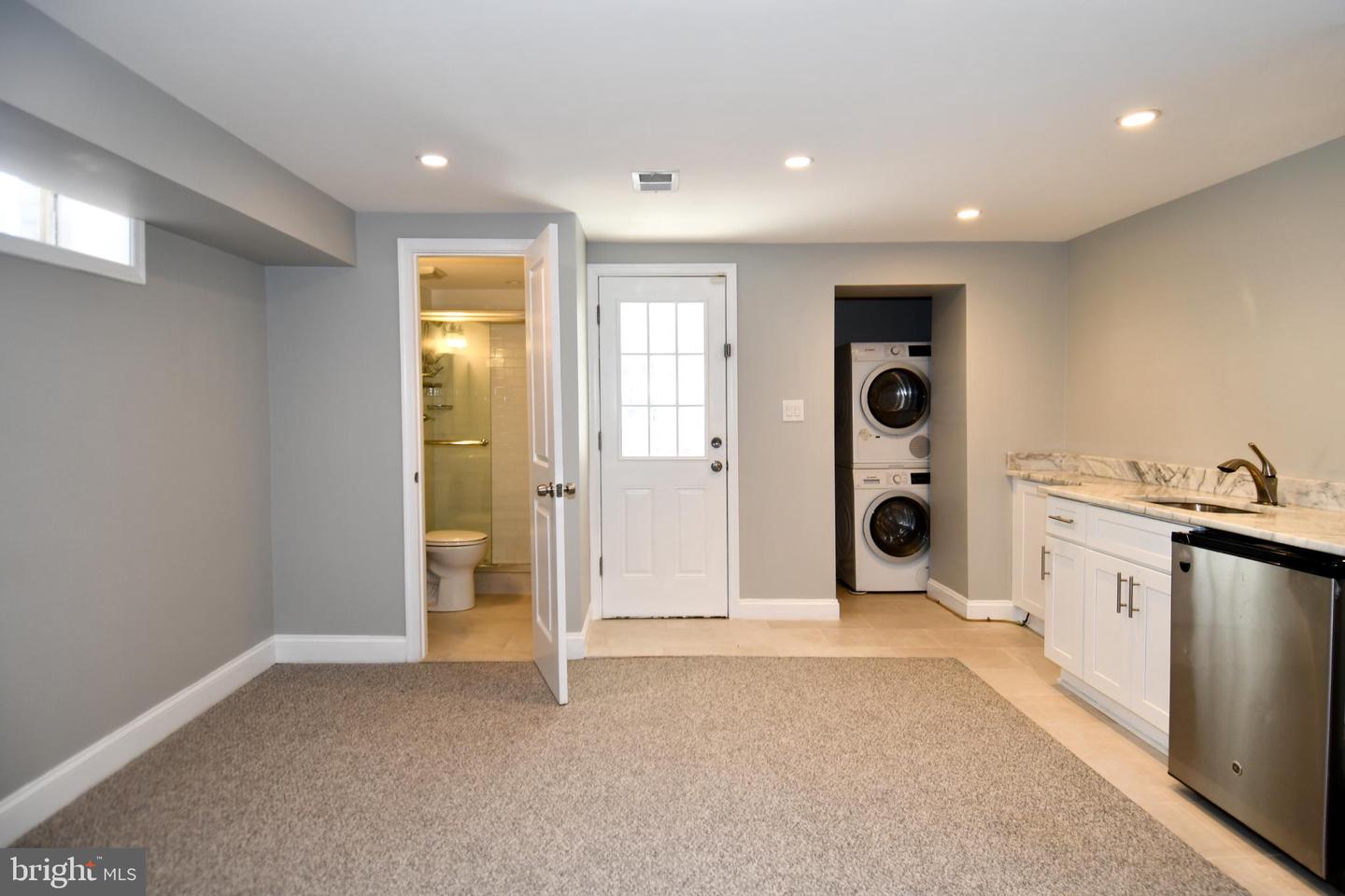 730 ROXBORO PL NW, WASHINGTON, District Of Columbia 20011, 3 Bedrooms Bedrooms, 6 Rooms Rooms,3 BathroomsBathrooms,Residential,For sale,730 ROXBORO PL NW,DCDC2230888 MLS # DCDC2230888