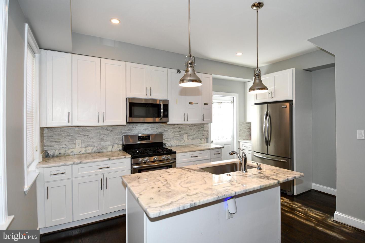 730 ROXBORO PL NW, WASHINGTON, District Of Columbia 20011, 3 Bedrooms Bedrooms, 6 Rooms Rooms,3 BathroomsBathrooms,Residential,For sale,730 ROXBORO PL NW,DCDC2230888 MLS # DCDC2230888