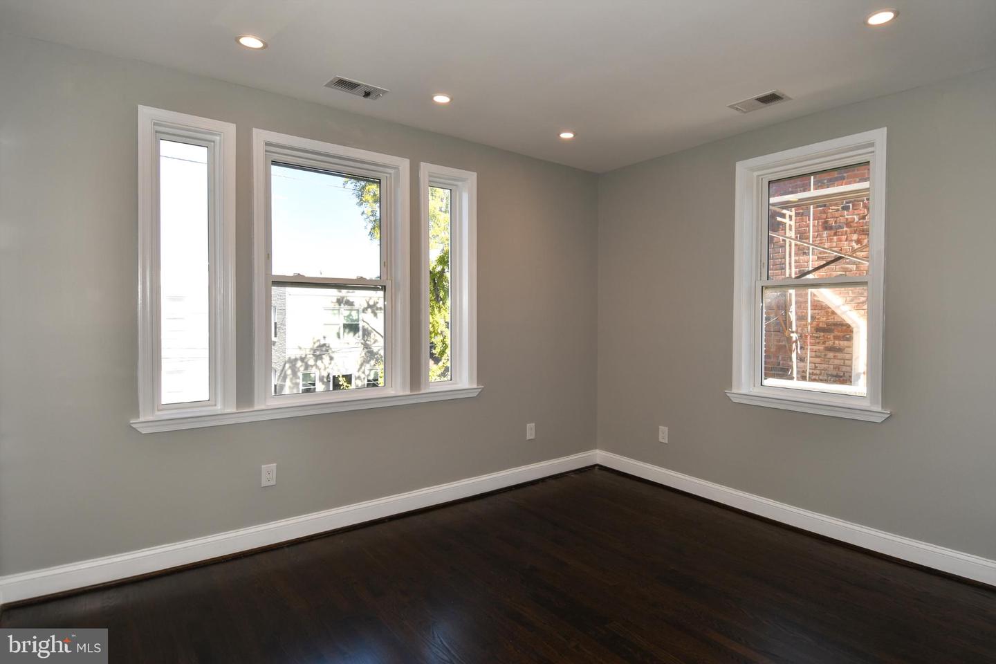 730 ROXBORO PL NW, WASHINGTON, District Of Columbia 20011, 3 Bedrooms Bedrooms, 6 Rooms Rooms,3 BathroomsBathrooms,Residential,For sale,730 ROXBORO PL NW,DCDC2230888 MLS # DCDC2230888