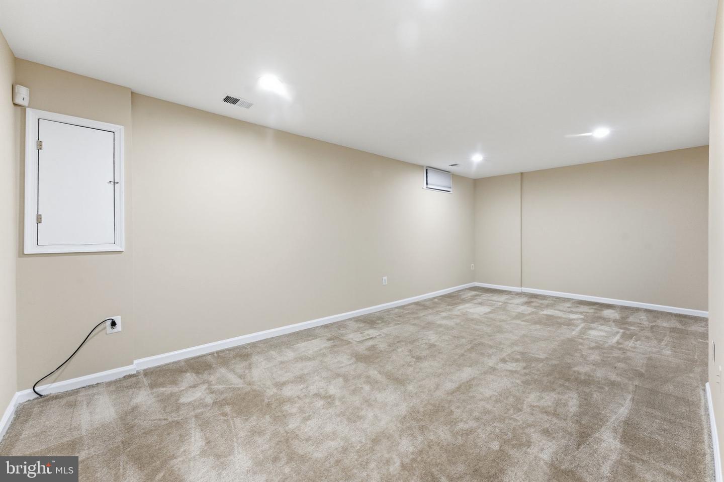 3033 WHITE BIRCH CT, FAIRFAX, Virginia 22031, 3 Bedrooms Bedrooms, ,3 BathroomsBathrooms,Residential,For sale,3033 WHITE BIRCH CT,VAFX2278320 MLS # VAFX2278320