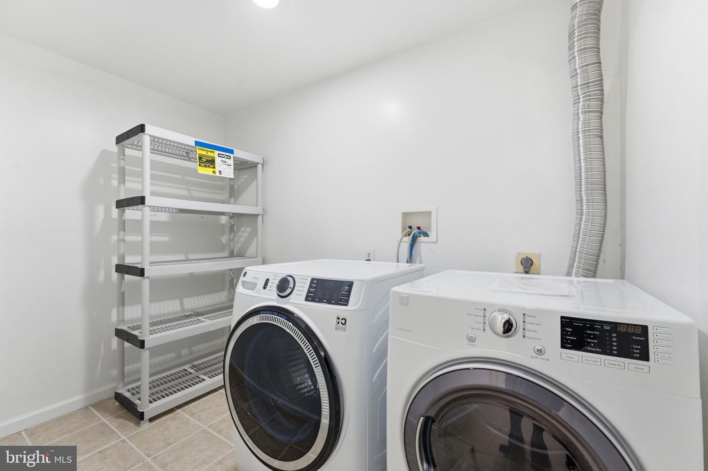 3033 WHITE BIRCH CT, FAIRFAX, Virginia 22031, 3 Bedrooms Bedrooms, ,3 BathroomsBathrooms,Residential,For sale,3033 WHITE BIRCH CT,VAFX2278320 MLS # VAFX2278320