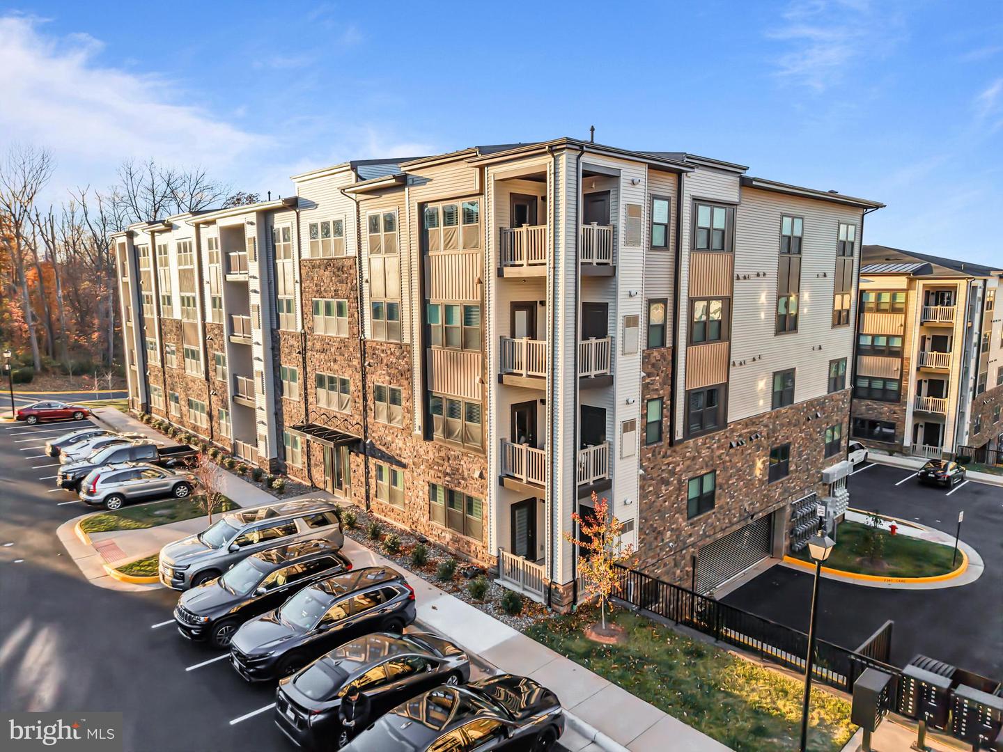 21460 MOUNT STERLING TER #102, STERLING, Virginia 20164, 2 Bedrooms Bedrooms, ,2 BathroomsBathrooms,Residential,For sale,21460 MOUNT STERLING TER #102,VALO2110782 MLS # VALO2110782