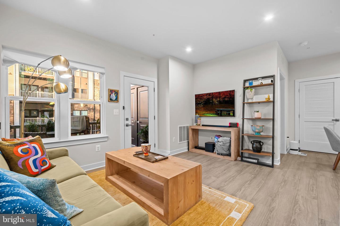 21460 MOUNT STERLING TER #102, STERLING, Virginia 20164, 2 Bedrooms Bedrooms, ,2 BathroomsBathrooms,Residential,For sale,21460 MOUNT STERLING TER #102,VALO2110782 MLS # VALO2110782