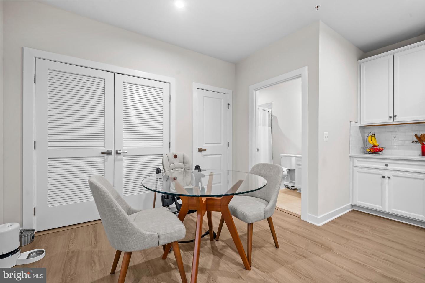 21460 MOUNT STERLING TER #102, STERLING, Virginia 20164, 2 Bedrooms Bedrooms, ,2 BathroomsBathrooms,Residential,For sale,21460 MOUNT STERLING TER #102,VALO2110782 MLS # VALO2110782