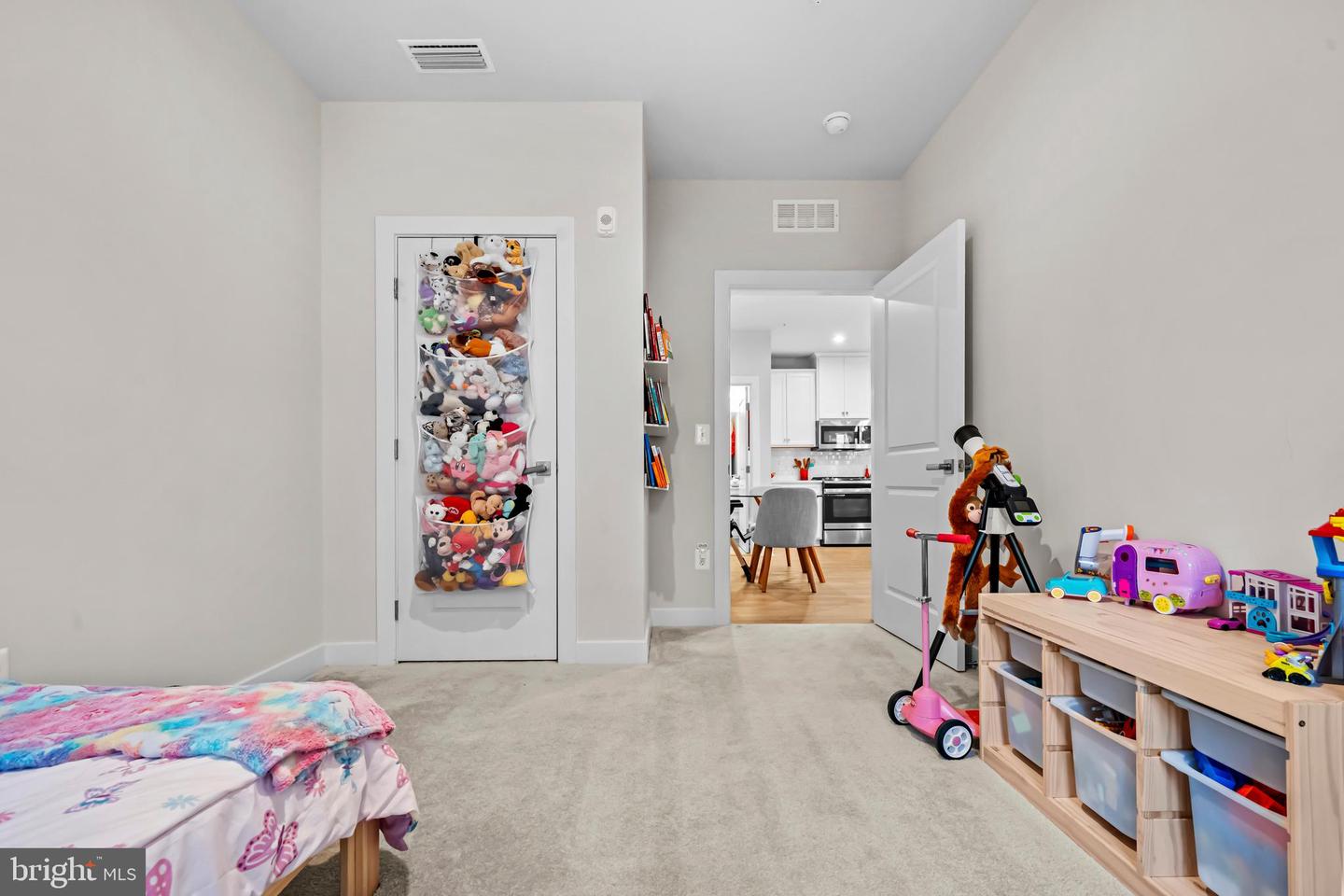 21460 MOUNT STERLING TER #102, STERLING, Virginia 20164, 2 Bedrooms Bedrooms, ,2 BathroomsBathrooms,Residential,For sale,21460 MOUNT STERLING TER #102,VALO2110782 MLS # VALO2110782