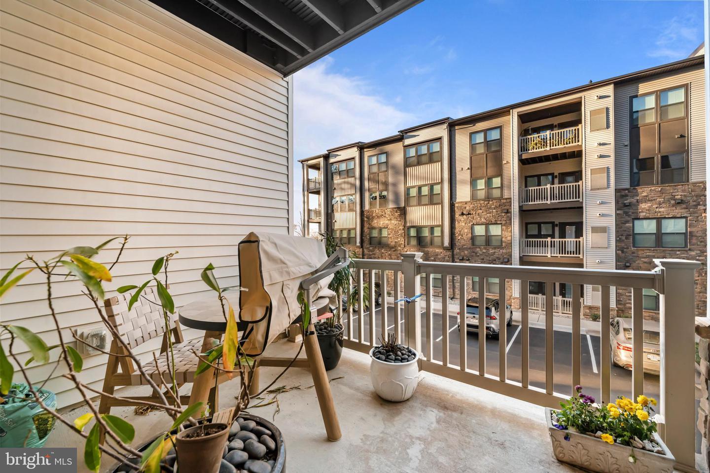 21460 MOUNT STERLING TER #102, STERLING, Virginia 20164, 2 Bedrooms Bedrooms, ,2 BathroomsBathrooms,Residential,For sale,21460 MOUNT STERLING TER #102,VALO2110782 MLS # VALO2110782