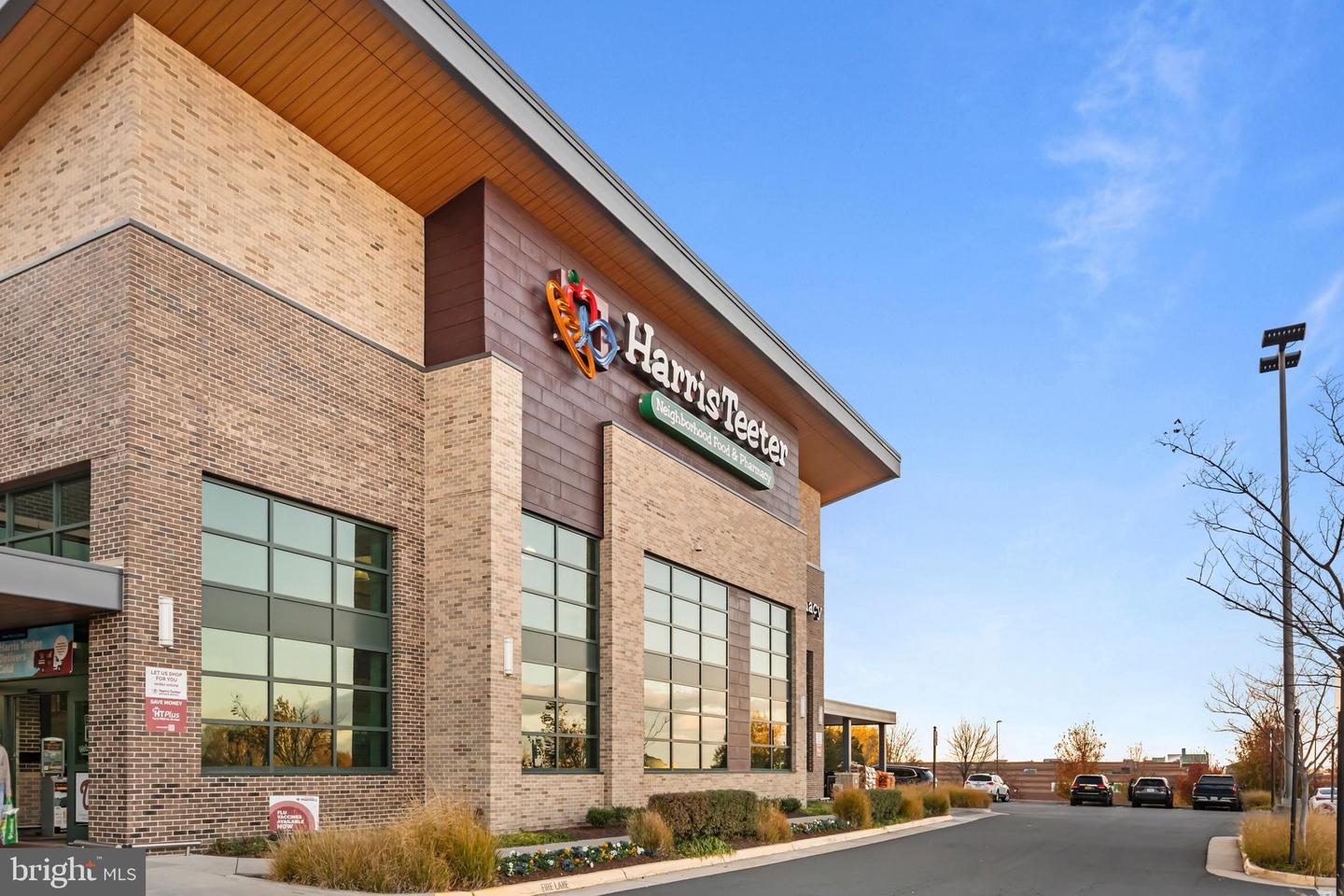 21460 MOUNT STERLING TER #102, STERLING, Virginia 20164, 2 Bedrooms Bedrooms, ,2 BathroomsBathrooms,Residential,For sale,21460 MOUNT STERLING TER #102,VALO2110782 MLS # VALO2110782