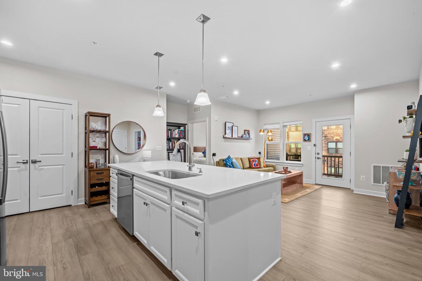 21460 MOUNT STERLING TER #102, STERLING, Virginia 20164, 2 Bedrooms Bedrooms, ,2 BathroomsBathrooms,Residential,For sale,21460 MOUNT STERLING TER #102,VALO2110782 MLS # VALO2110782