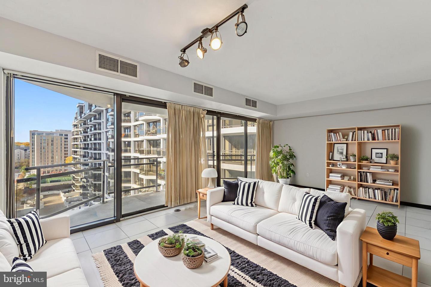 1530 KEY BLVD #929, ARLINGTON, Virginia 22209, 1 Bedroom Bedrooms, ,1 BathroomBathrooms,Residential,For sale,1530 KEY BLVD #929,VAAR2065860 MLS # VAAR2065860