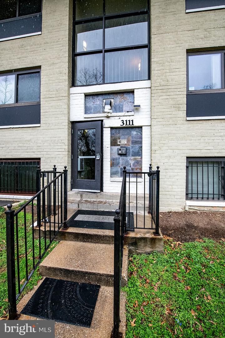 3111 NAYLOR RD SE #104, WASHINGTON, District Of Columbia 20020, 1 Bedroom Bedrooms, ,1 BathroomBathrooms,Residential,For sale,3111 NAYLOR RD SE #104,DCDC2230958 MLS # DCDC2230958