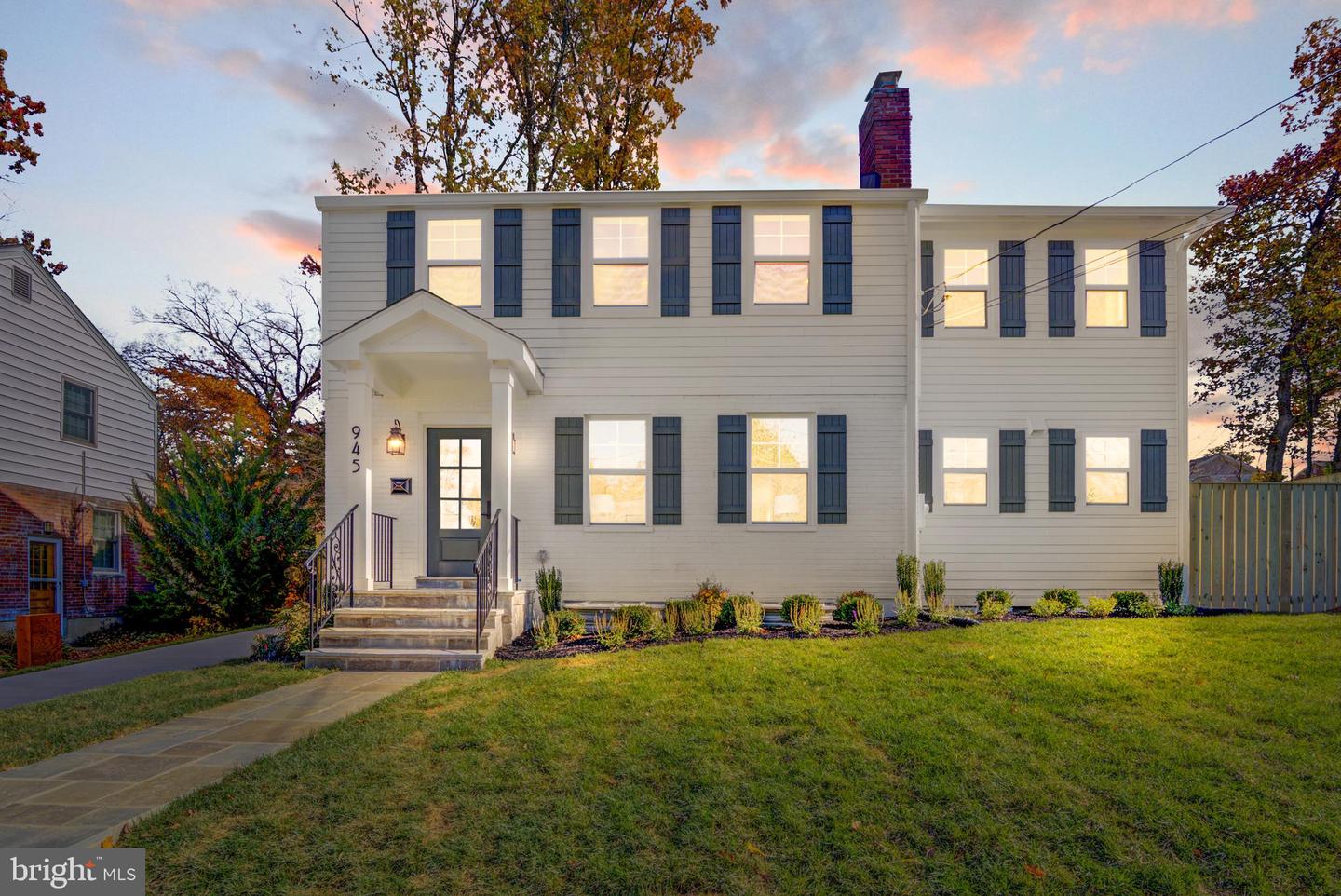 945 N LEBANON ST, ARLINGTON, Virginia 22205, 5 Bedrooms Bedrooms, ,4 BathroomsBathrooms,Residential,For sale,945 N LEBANON ST,VAAR2065864 MLS # VAAR2065864