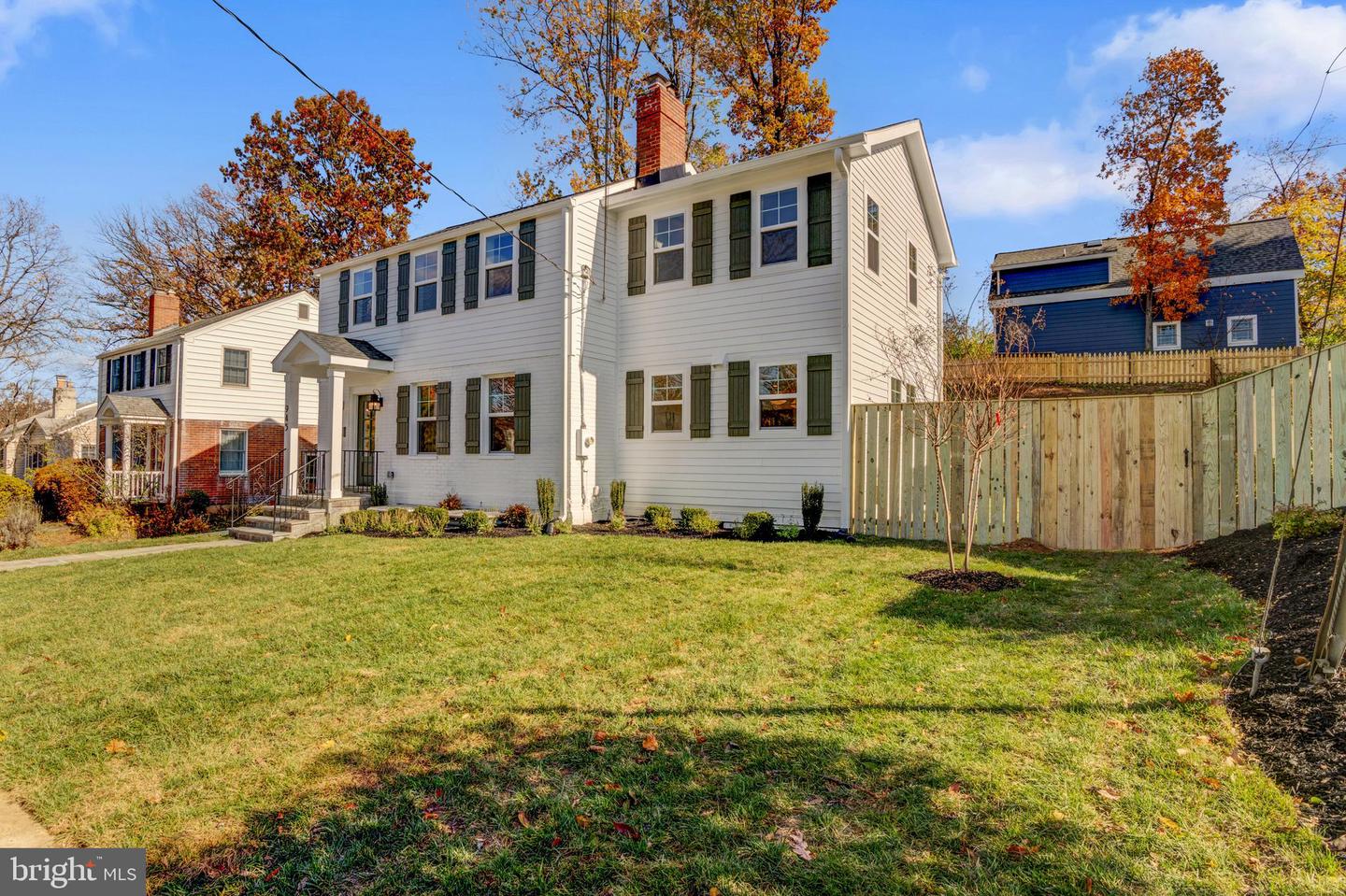 945 N LEBANON ST, ARLINGTON, Virginia 22205, 5 Bedrooms Bedrooms, ,4 BathroomsBathrooms,Residential,For sale,945 N LEBANON ST,VAAR2065864 MLS # VAAR2065864