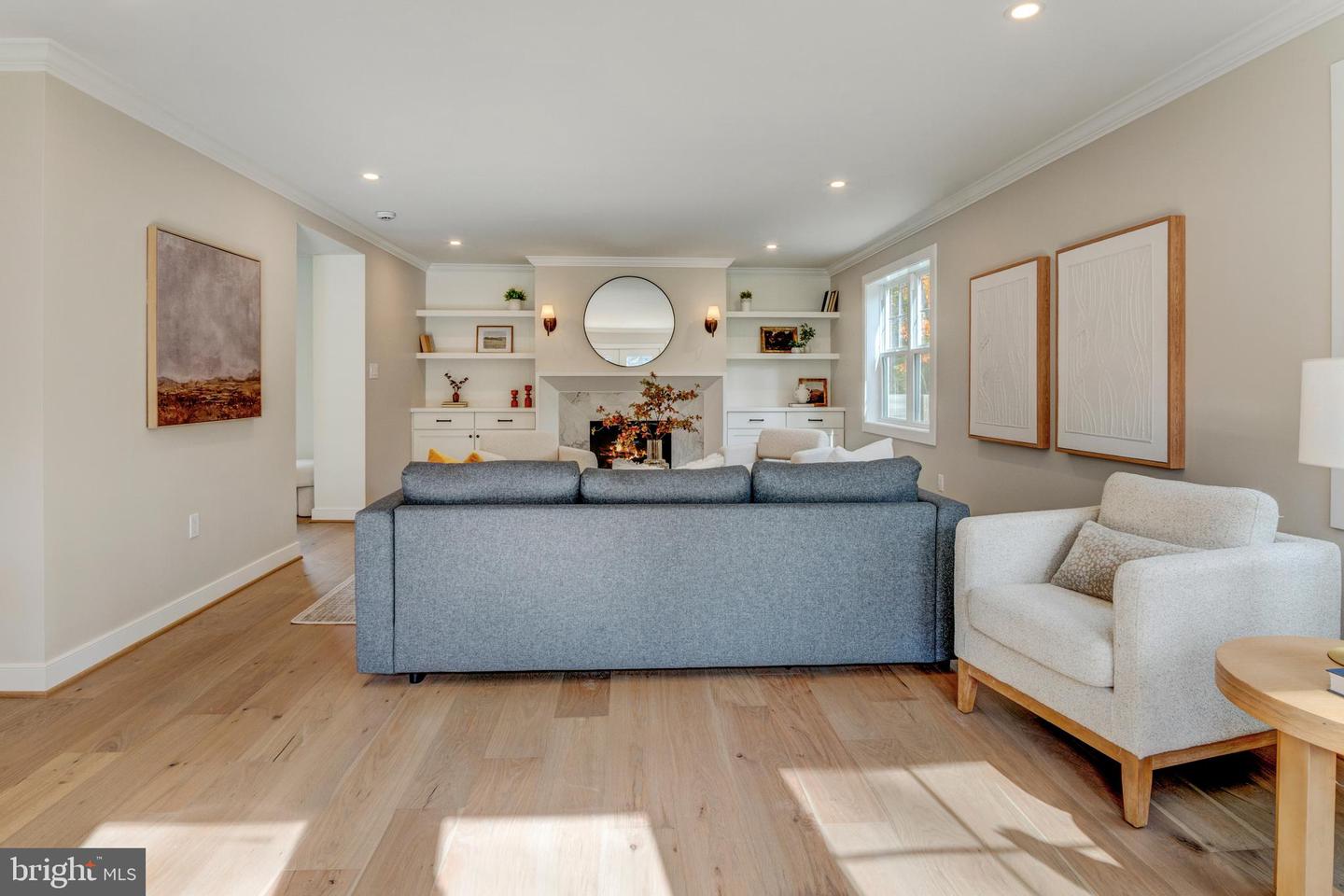 945 N LEBANON ST, ARLINGTON, Virginia 22205, 5 Bedrooms Bedrooms, ,4 BathroomsBathrooms,Residential,For sale,945 N LEBANON ST,VAAR2065864 MLS # VAAR2065864