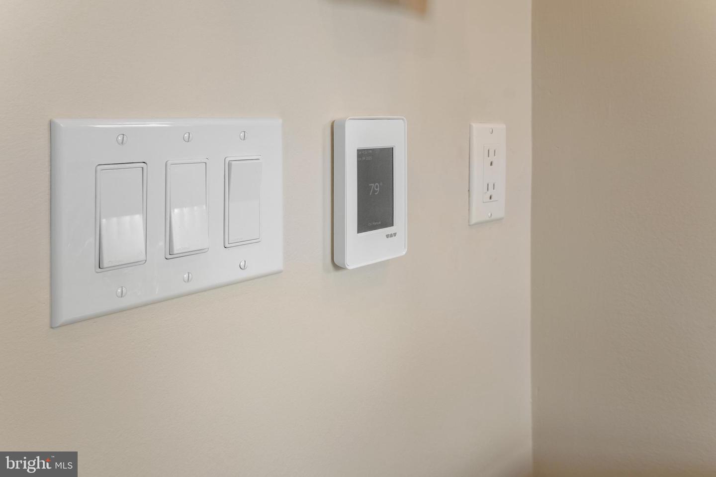 945 N LEBANON ST, ARLINGTON, Virginia 22205, 5 Bedrooms Bedrooms, ,4 BathroomsBathrooms,Residential,For sale,945 N LEBANON ST,VAAR2065864 MLS # VAAR2065864