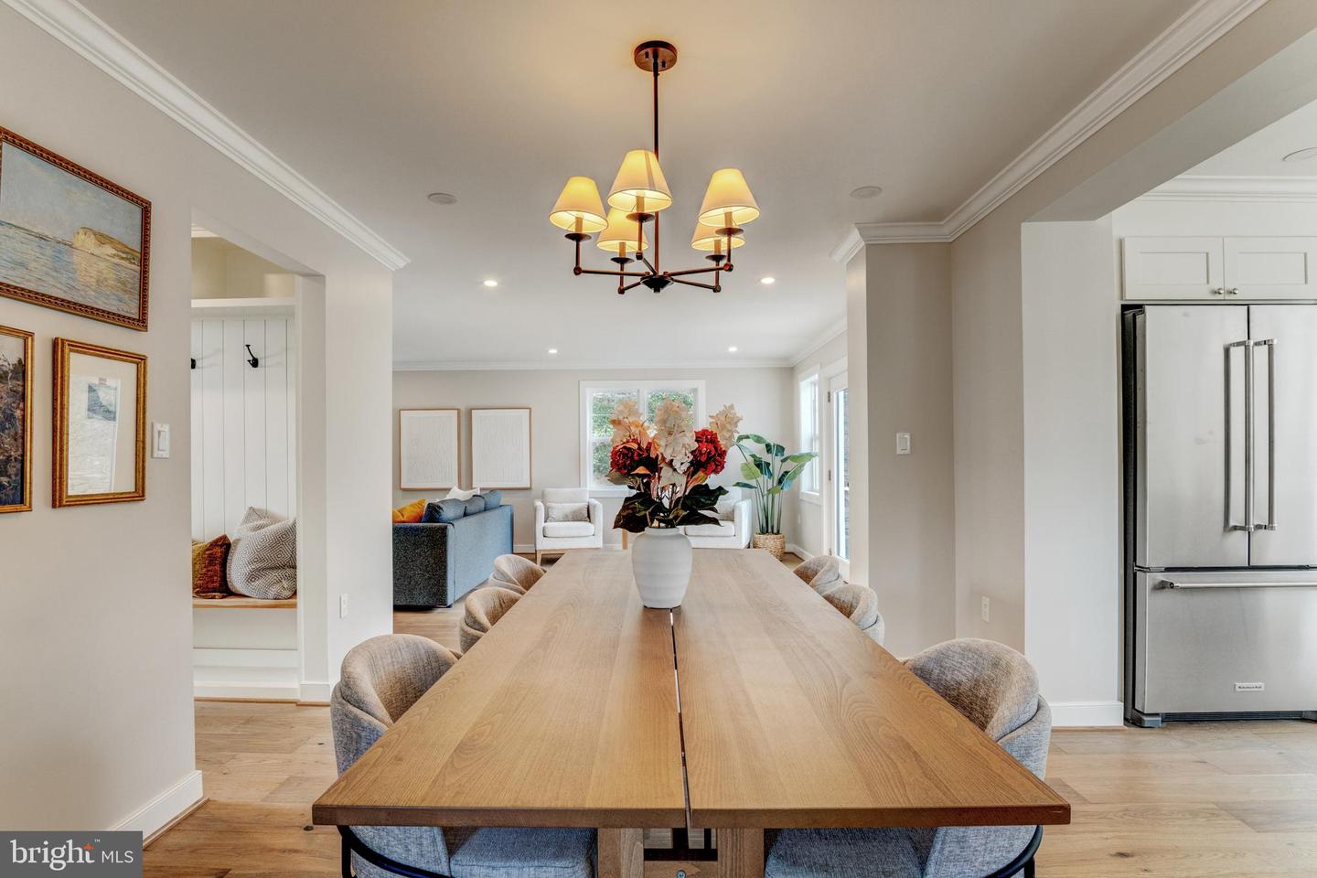 945 N LEBANON ST, ARLINGTON, Virginia 22205, 5 Bedrooms Bedrooms, ,4 BathroomsBathrooms,Residential,For sale,945 N LEBANON ST,VAAR2065864 MLS # VAAR2065864