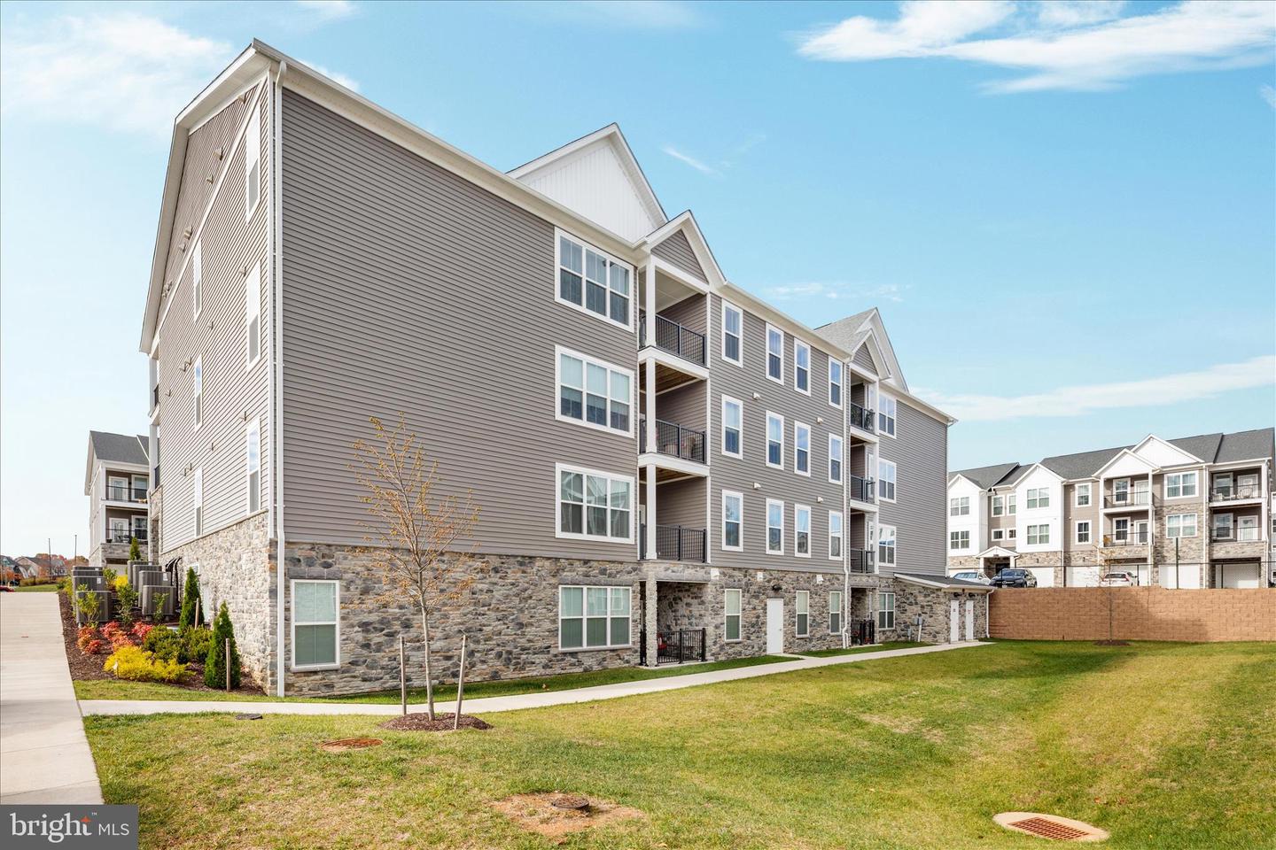 19 ARTEMISIA WAY #301, STAFFORD, Virginia 22554, 3 Bedrooms Bedrooms, ,2 BathroomsBathrooms,Residential,For sale,19 ARTEMISIA WAY #301,VAST2044118 MLS # VAST2044118