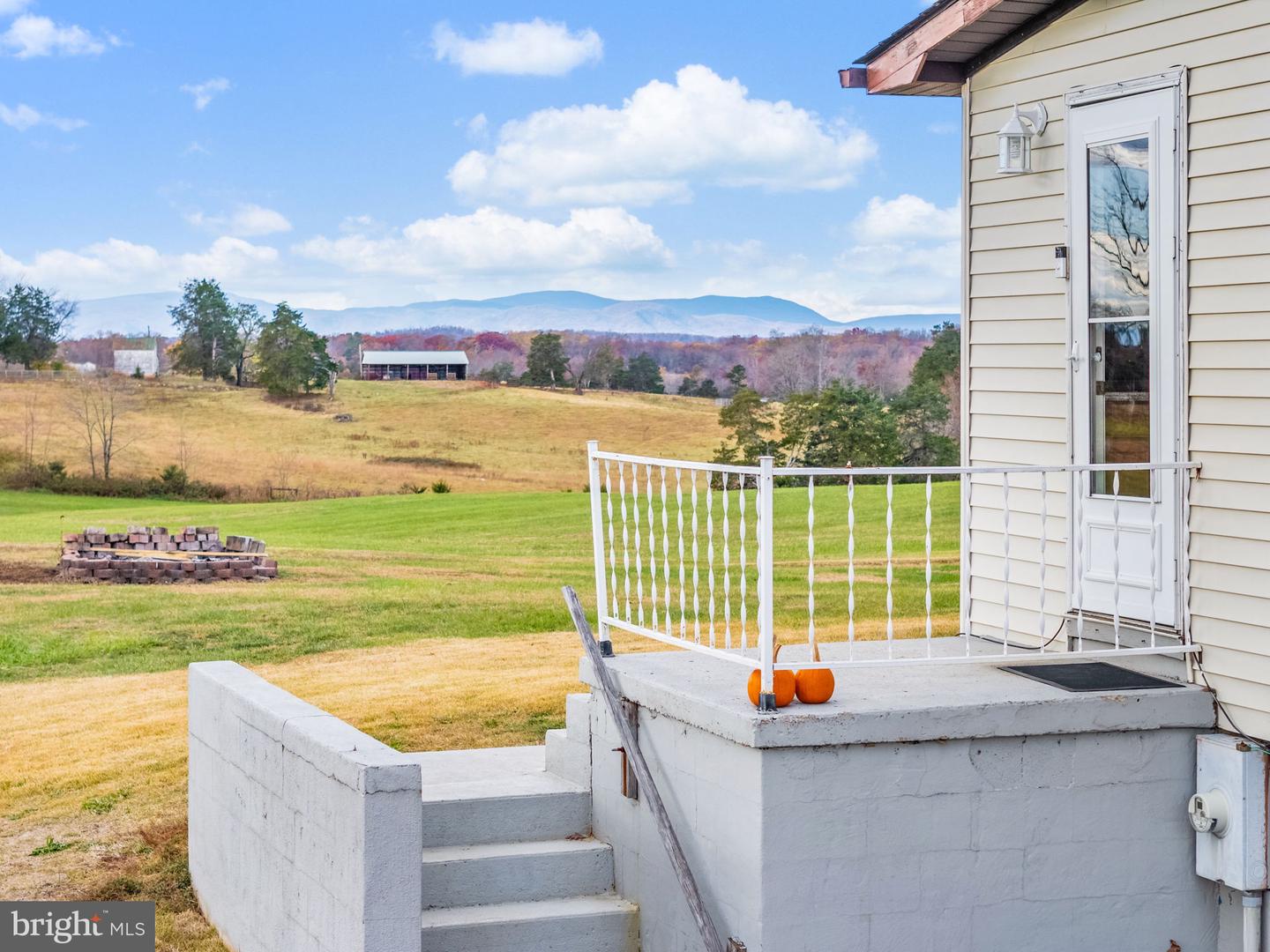 13376 DUTCH HOLLOW RD, CULPEPER, Virginia 22701, 3 Bedrooms Bedrooms, ,2 BathroomsBathrooms,Residential,For sale,13376 DUTCH HOLLOW RD,VACU2012034 MLS # VACU2012034