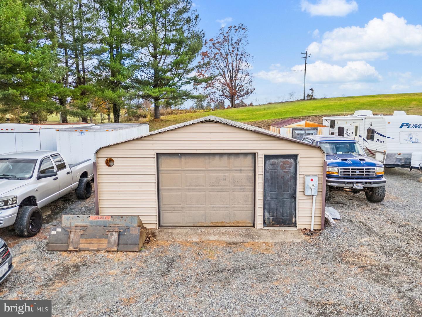 13376 DUTCH HOLLOW RD, CULPEPER, Virginia 22701, 3 Bedrooms Bedrooms, ,2 BathroomsBathrooms,Residential,For sale,13376 DUTCH HOLLOW RD,VACU2012034 MLS # VACU2012034