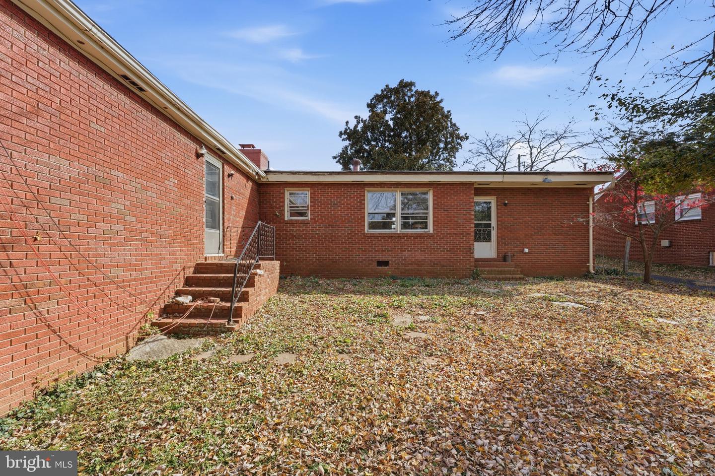 934 N EAST STREET EXT, CULPEPER, Virginia 22701, 4 Bedrooms Bedrooms, ,2 BathroomsBathrooms,Residential,For sale,934 N EAST STREET EXT,VACU2012036 MLS # VACU2012036